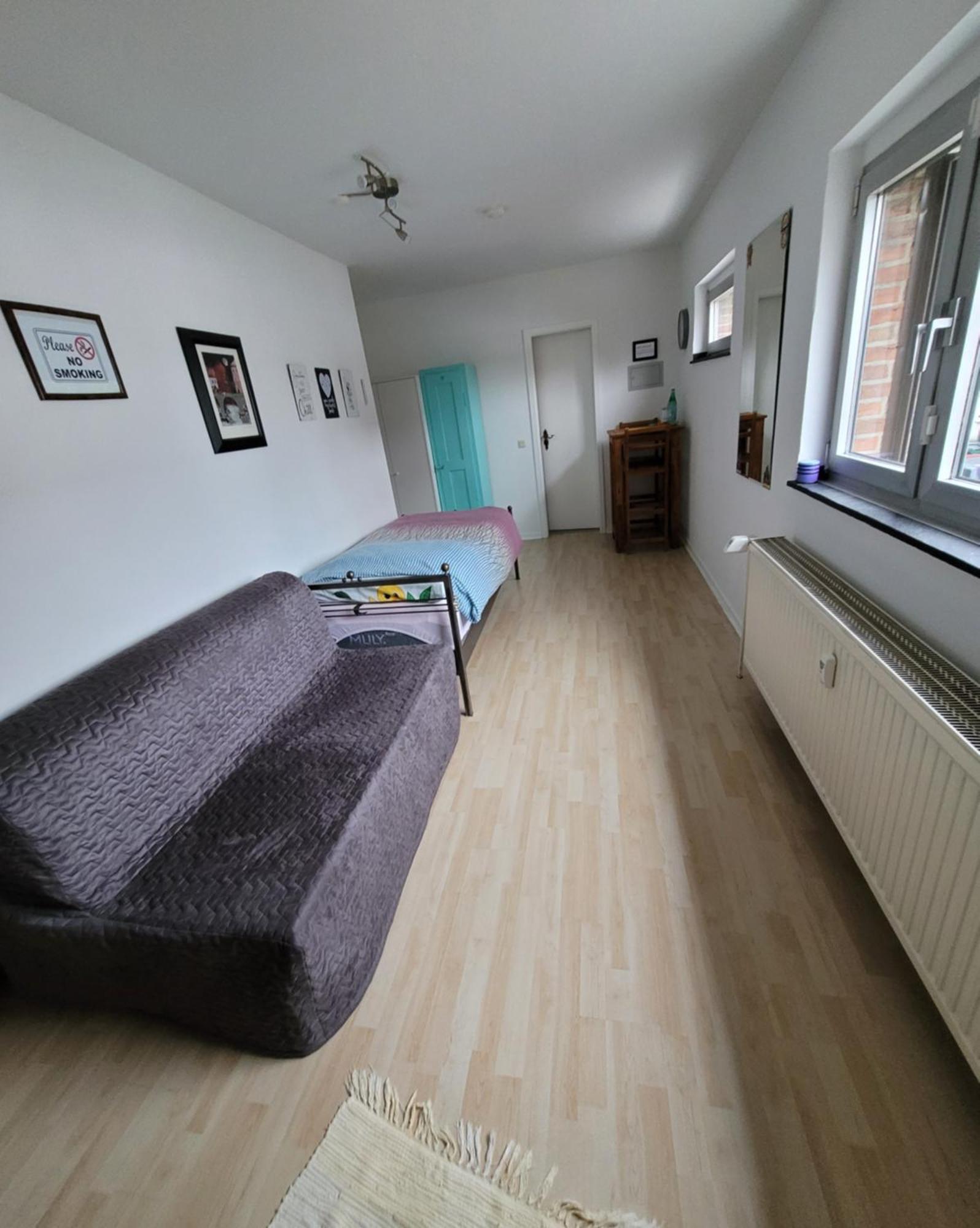 Messezimmer Am Thewissenweg Dusseldorf Phòng bức ảnh